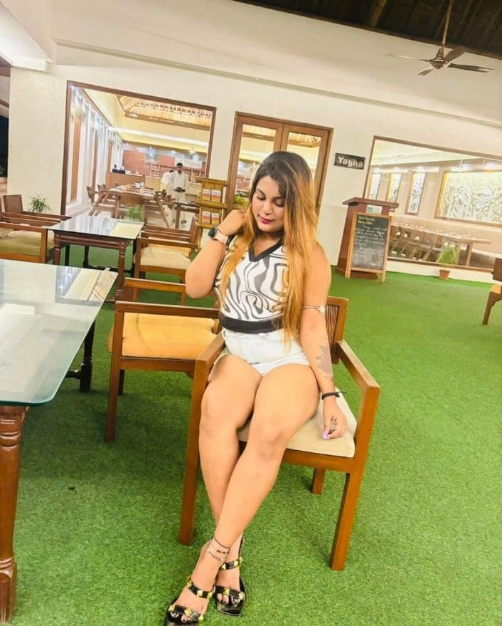 Amritsar Escorts services and call girls – Indian escort in Amritsar — 4 / 5