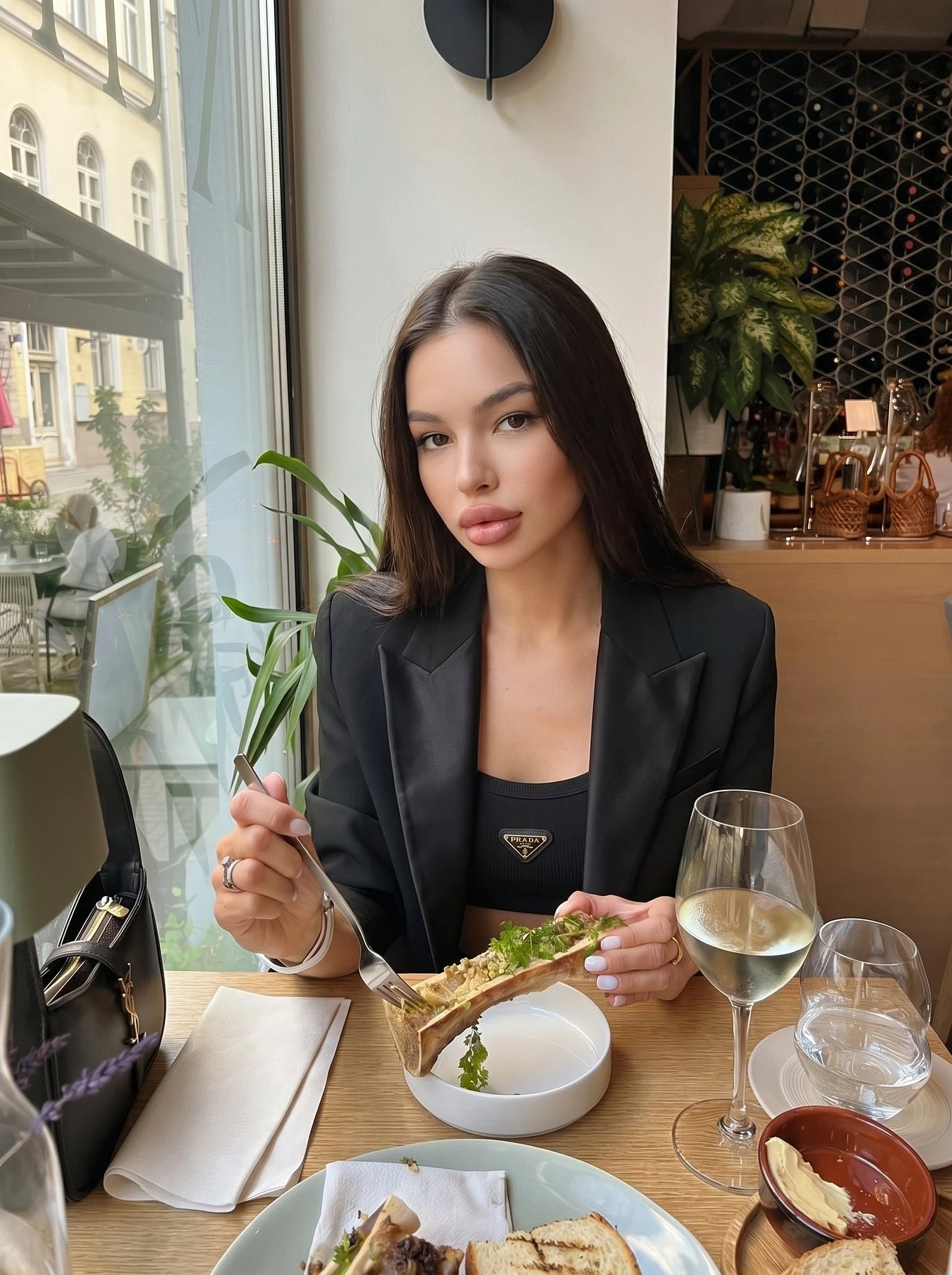 Jade – Kazakhstani escort in Hong Kong — 2 / 7
