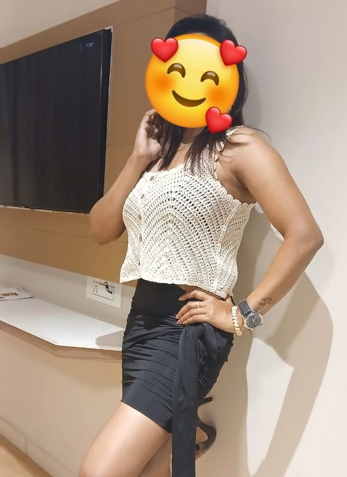 Deepali – Indian escort in Bangalore — 2 / 6
