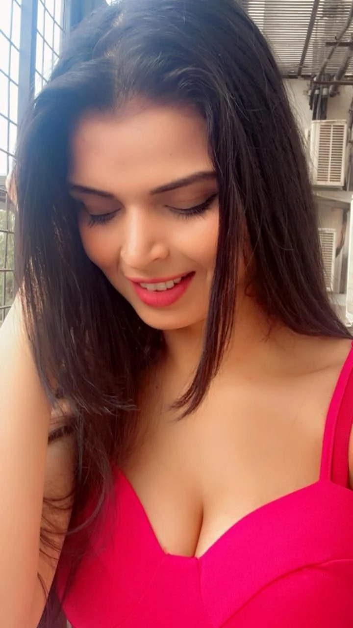Kashish Independent Model – Indian escort in Bangalore — 4 / 5