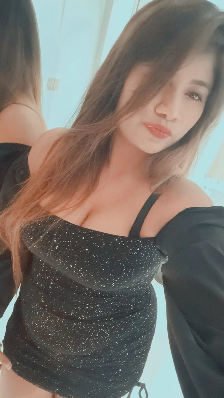 Zoya Hot Vip Call Girl in Bangalore – Indian escort in Bangalore — 7 / 8