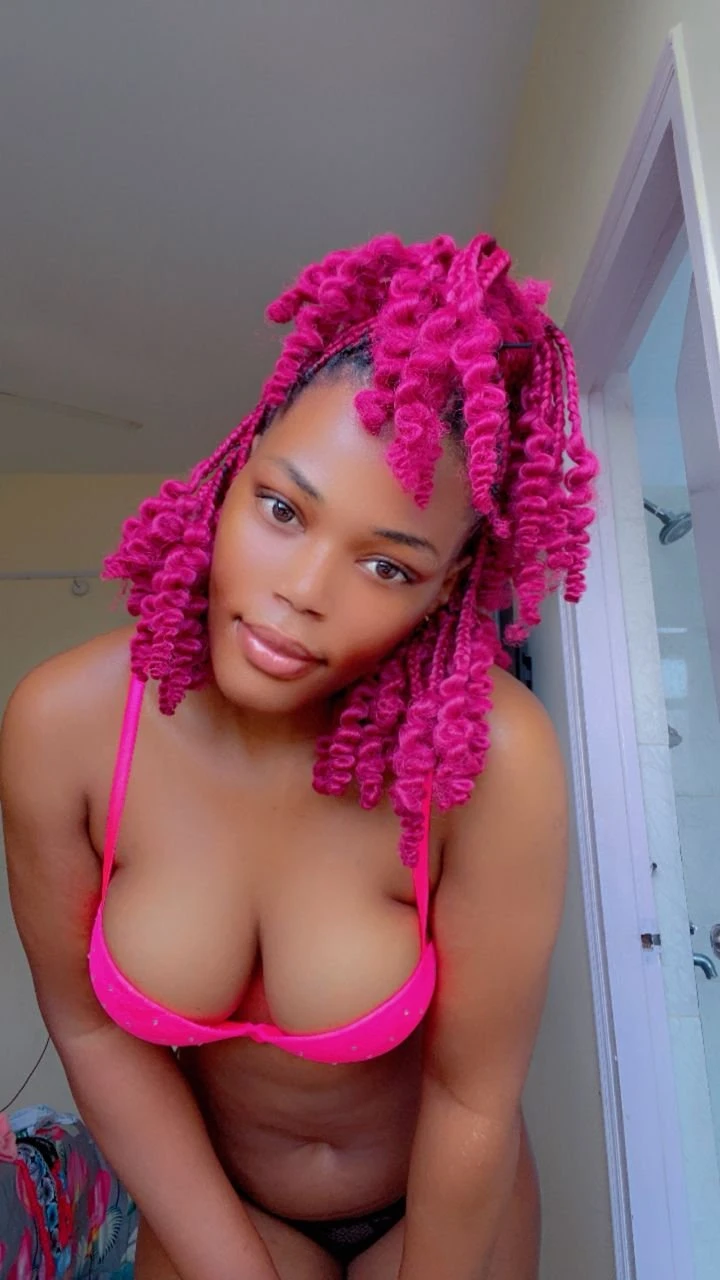 IVY, SUPER WET PUSSY EVER – South African escort in Candolim, Goa — 5 / 8