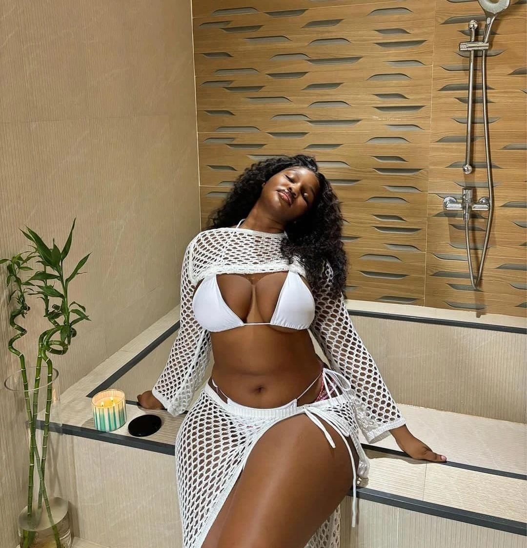 Blakely – South African escort in Chennai — 12 / 13