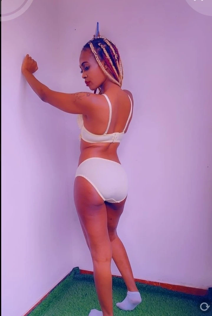 Latifah coochie queen cim and rimming – Rwandan escort in Bangalore — 3 / 7