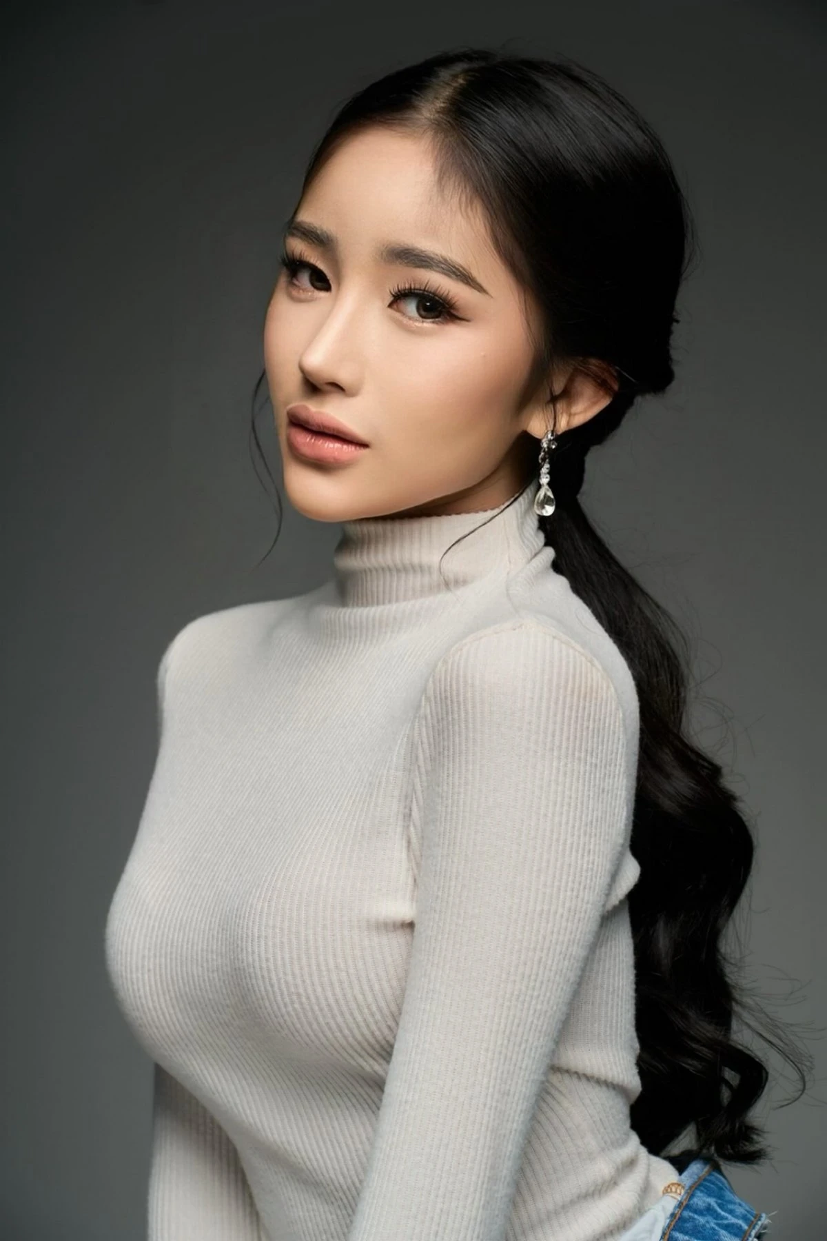 Yana THE PARTY GIRL! – South Korean escort in Hong Kong — 17 / 25