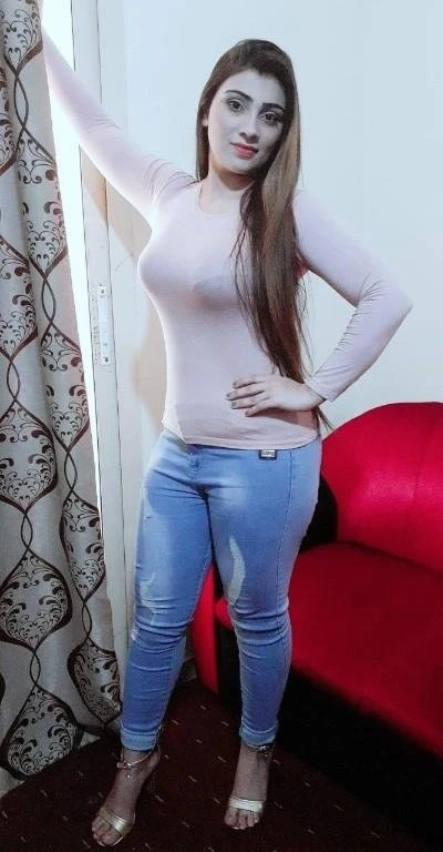 Lisa Roy – Indian escort in Bangalore — 3 / 4