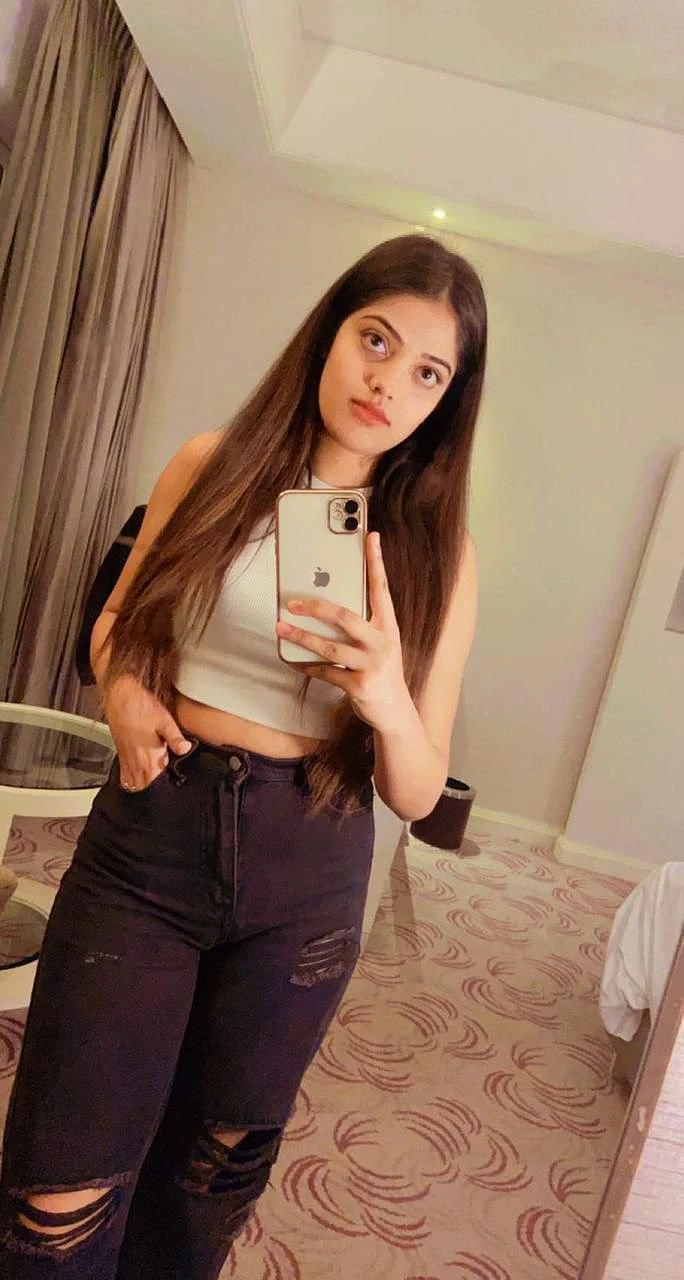 Neha Vip 90418 Escort 24319 Service – Indian escort in Chandigarh, Escort, Chandigarh