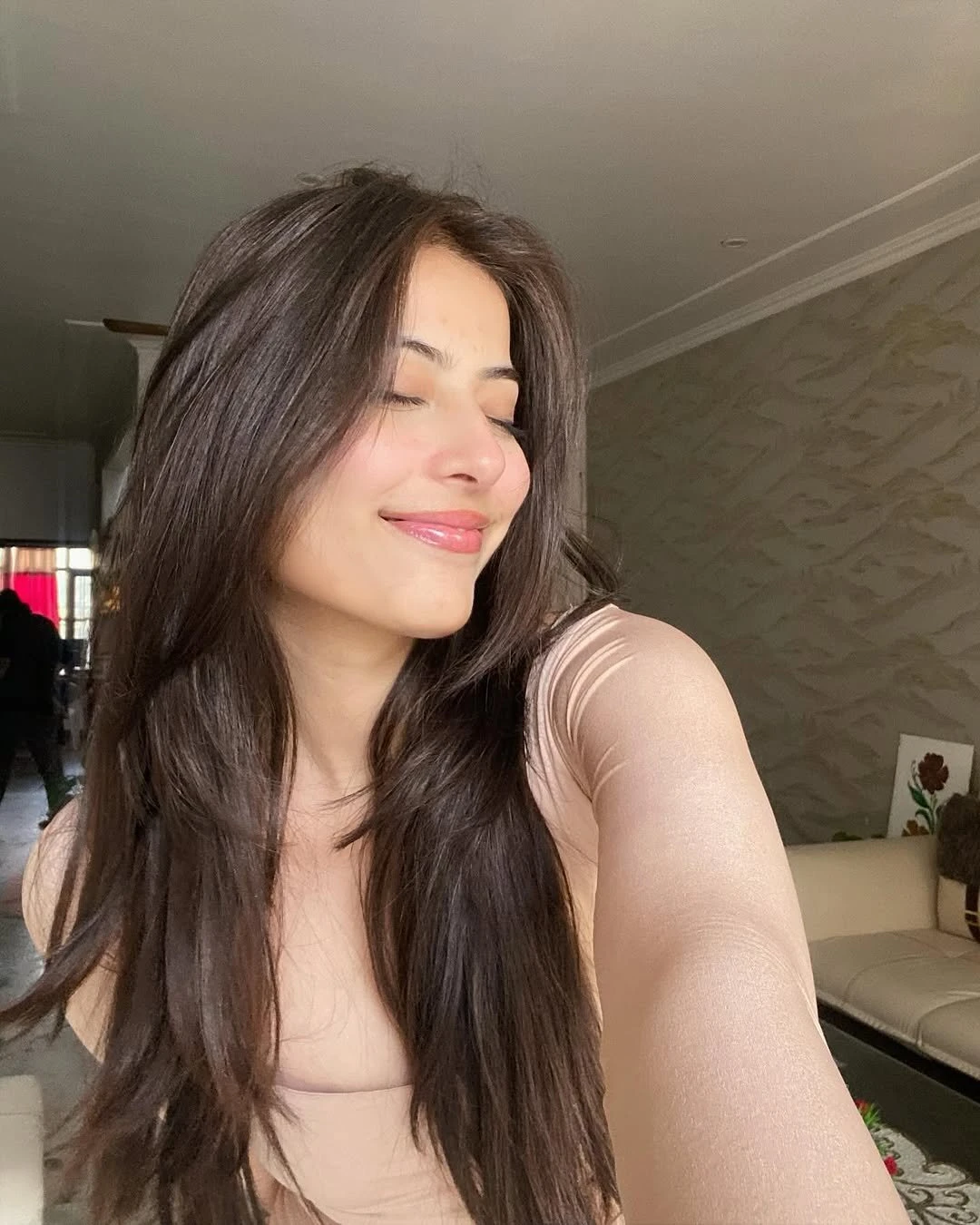 Arohi – Indian escort in Bhubaneshwar — 3 / 4