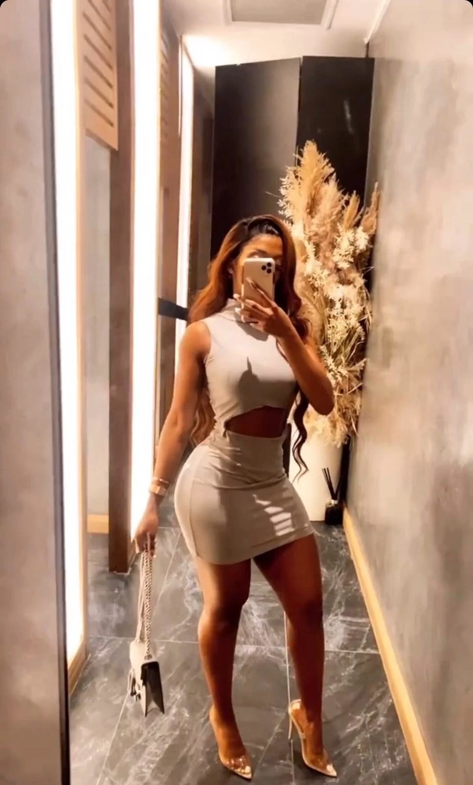 Ebony Queen – Barbadian escort in Hong Kong — 9 / 10