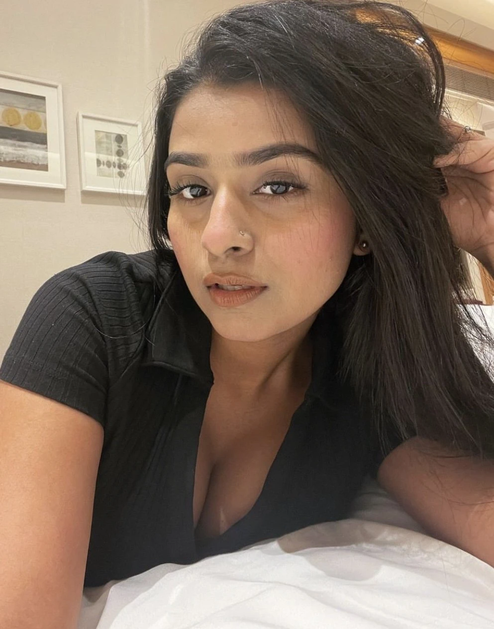 Muktha Gowda – Indian escort in Bangalore — 2 / 4