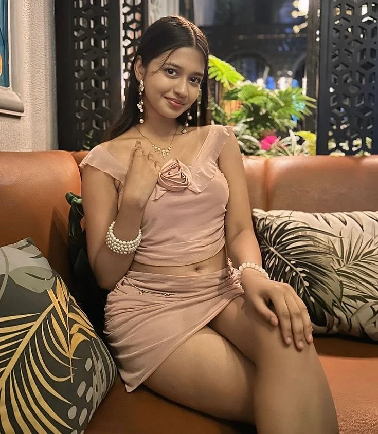 Riya Banglore Escort Service – escort in Bangalore — 1 / 3