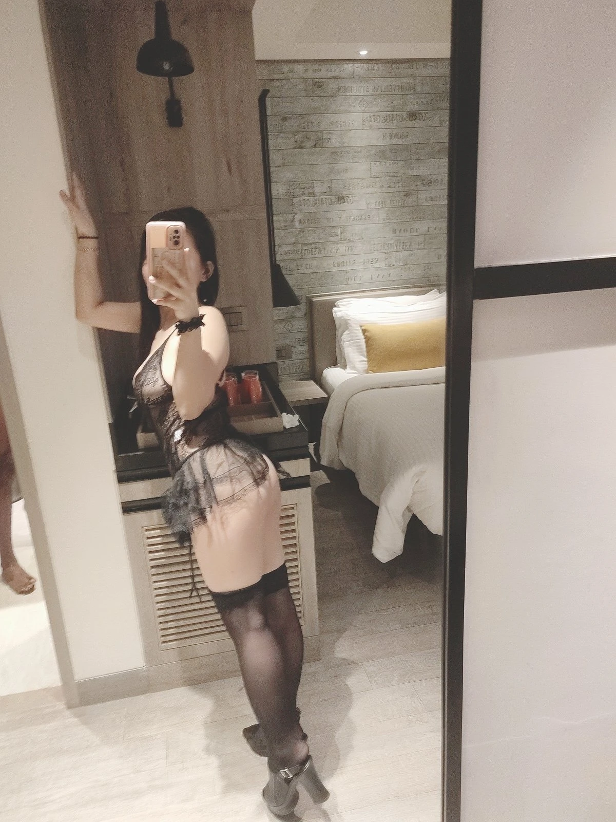 Salami – Vietnamese escort in Gurgaon — 4 / 8