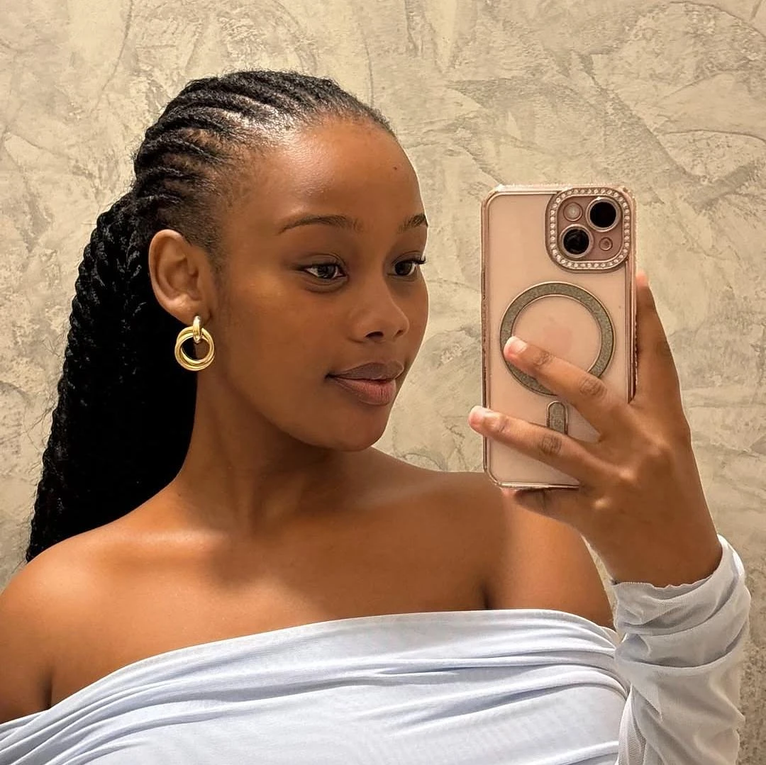 Nina, Super Hot African Queen – South African escort in Ahmedabad — 4 / 5