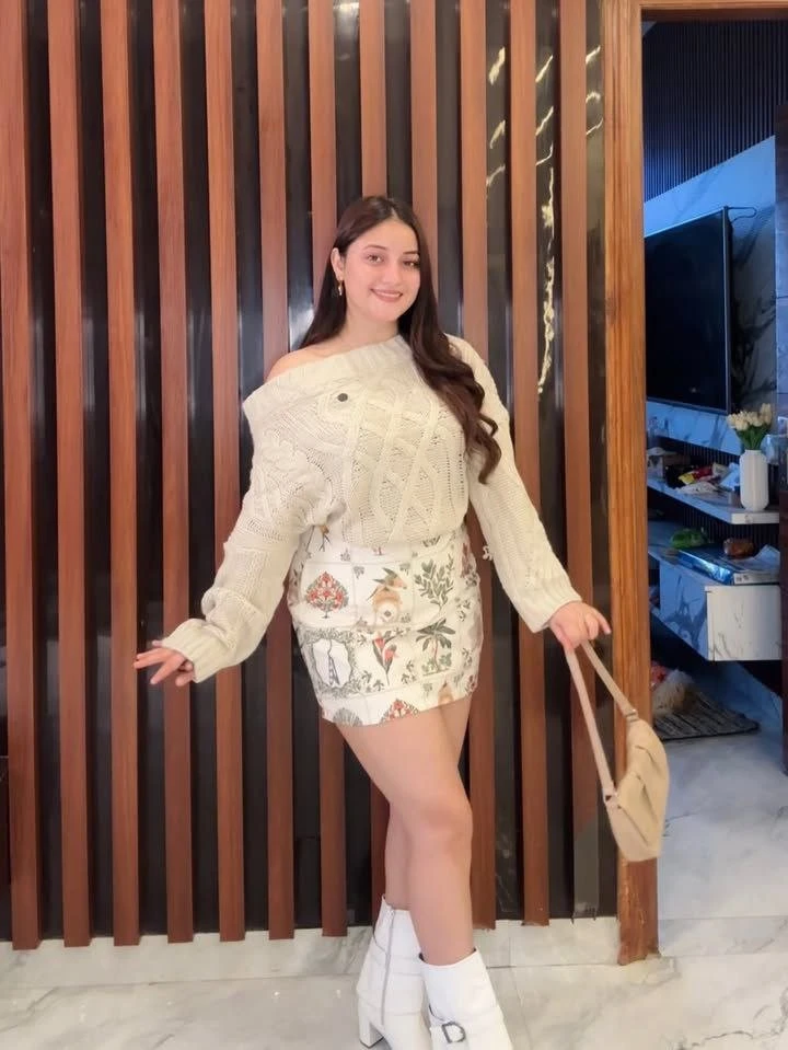 Aditti – Indian escort in Bangalore — 2 / 5