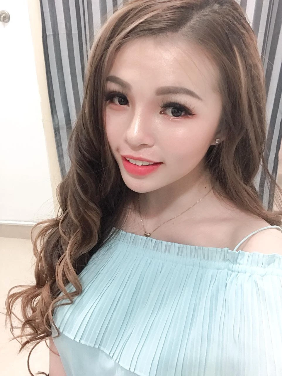 Hot and Sexy – Vietnamese escort in Hong Kong — 8 / 19
