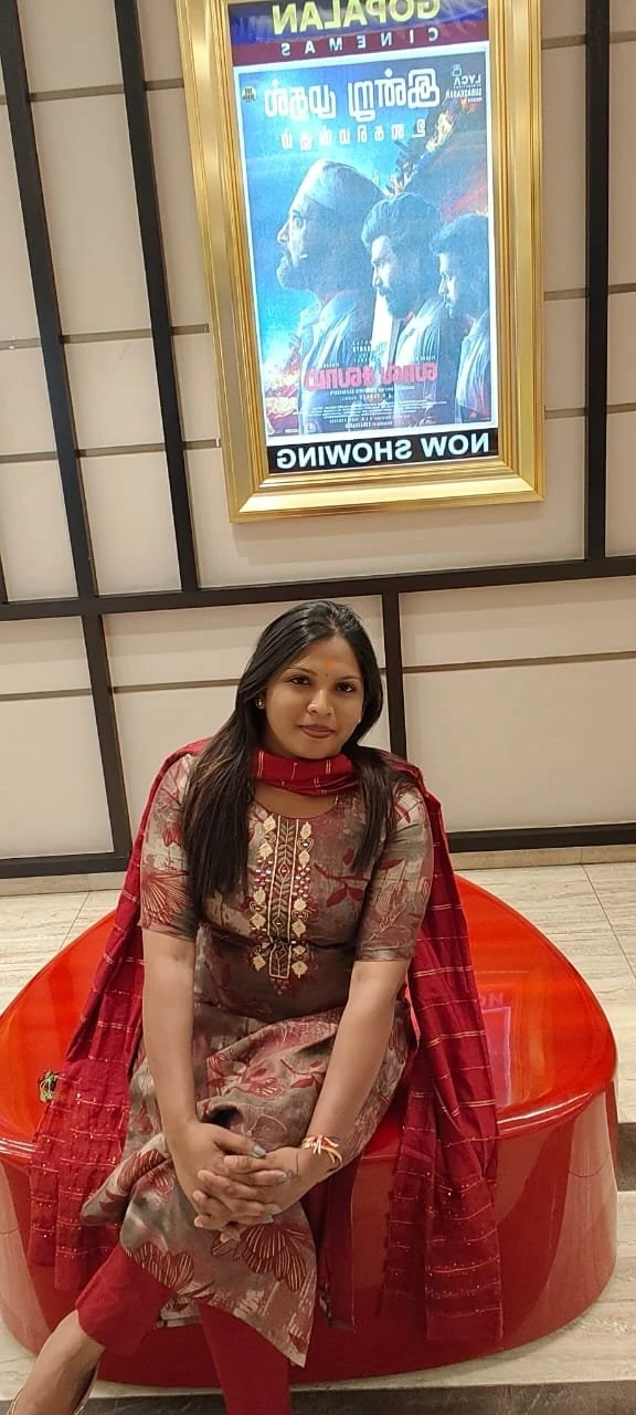 Sahana Gowda – Indian escort in Bangalore — 2 / 3