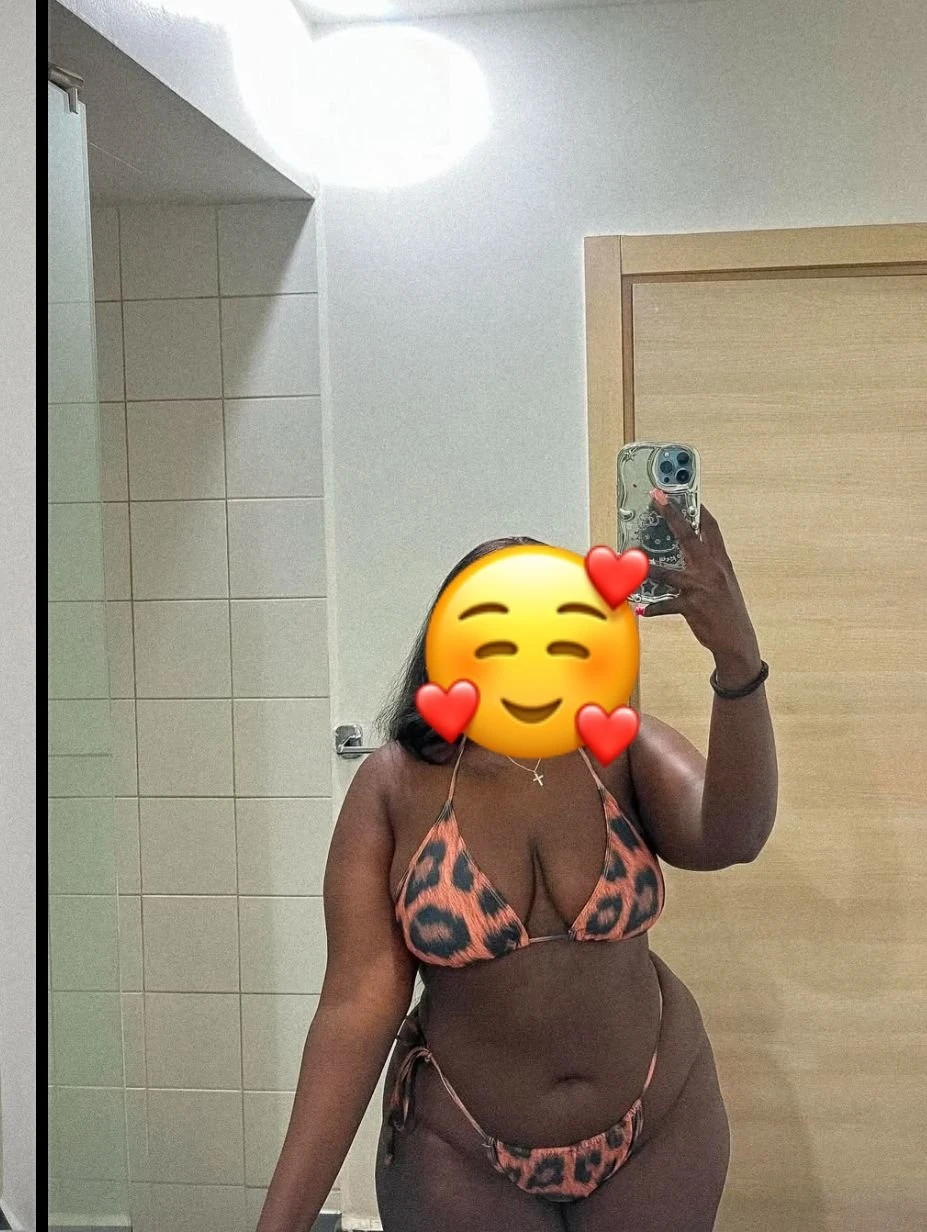 Aurora – South African escort in Candolim, Goa — 5 / 7