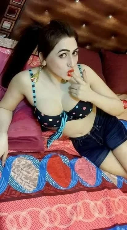 Aliya Gupta – Indian escort in Amritsar — 5 / 9