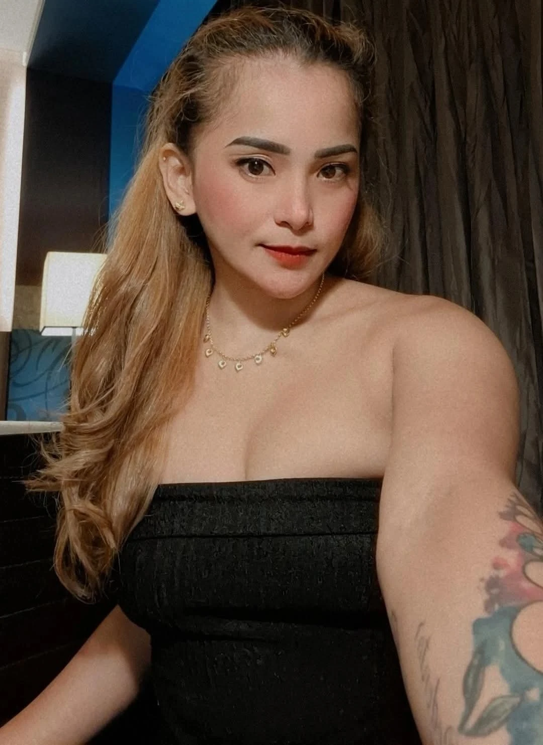 Cassy – Filipino escort in Hong Kong — 4 / 11