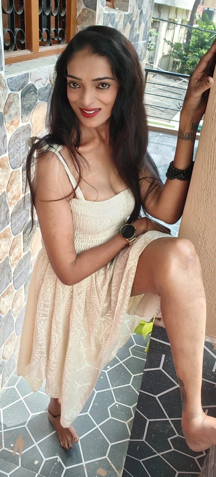 Kavya – Indian escort in Bangalore — 6 / 9