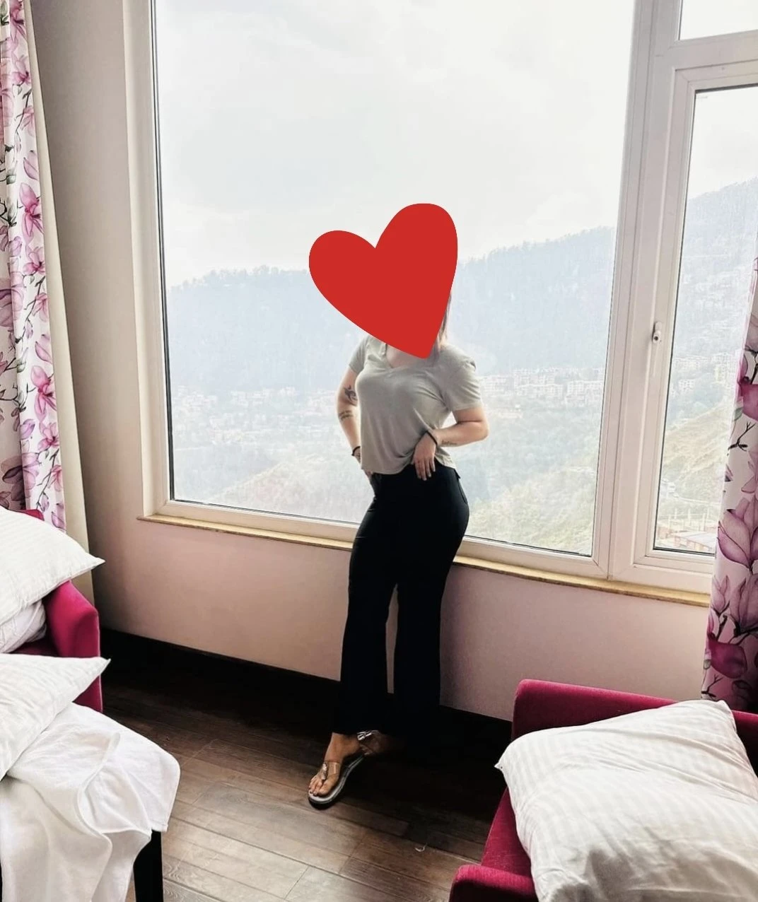 REAL MEET AND CAM SHOW {24@7} – Indian escort in Bangalore — 3 / 6
