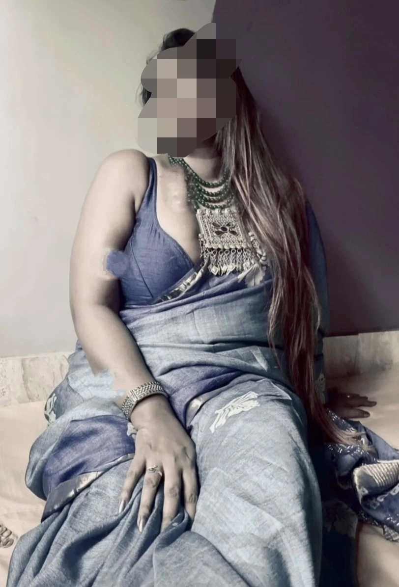 Sonali for cam n real – Indian escort in Gurgaon — 5 / 7