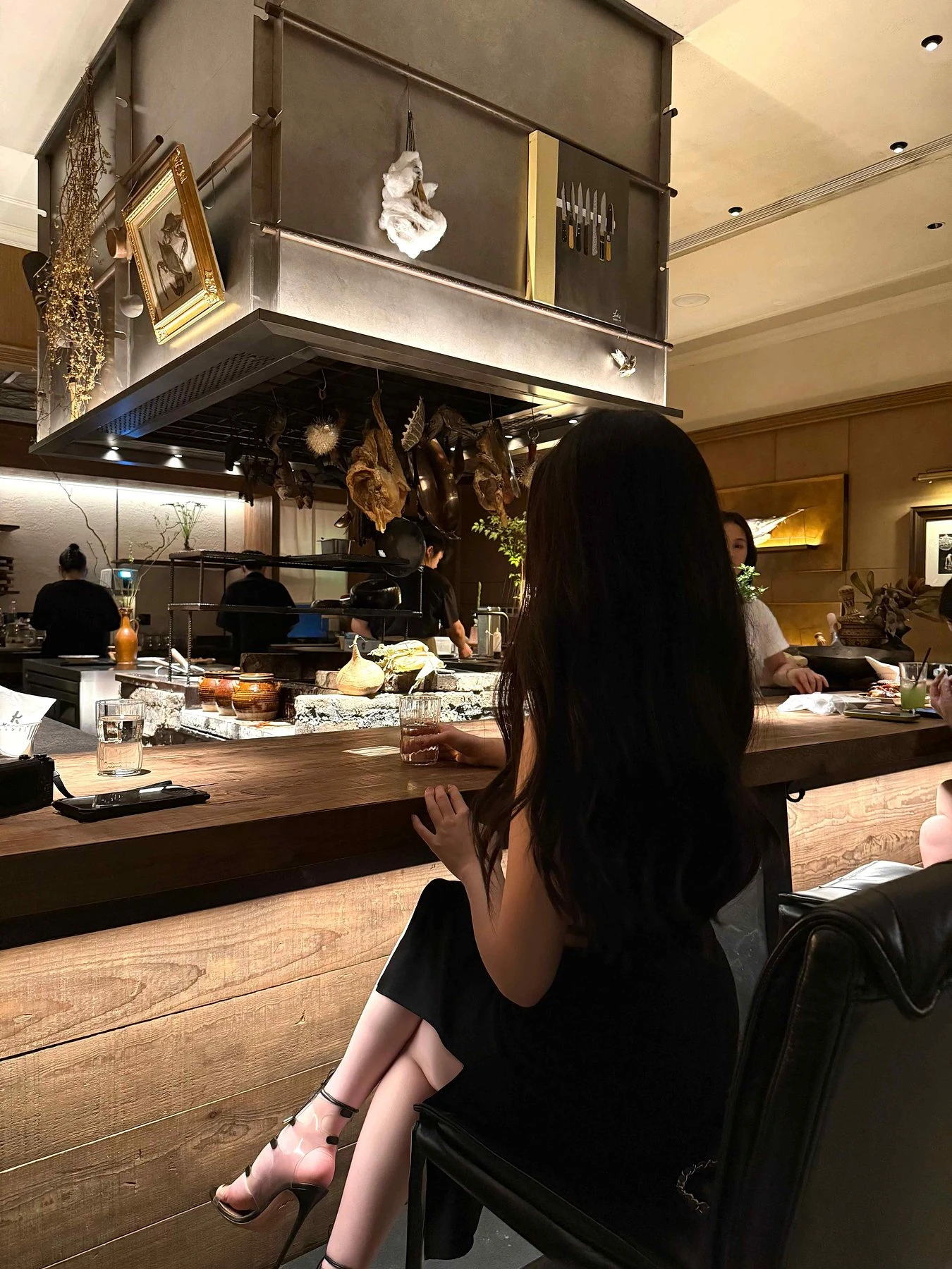 Lily Nora - High End Asian Companion – Chinese escort in Hong Kong — 18 / 21