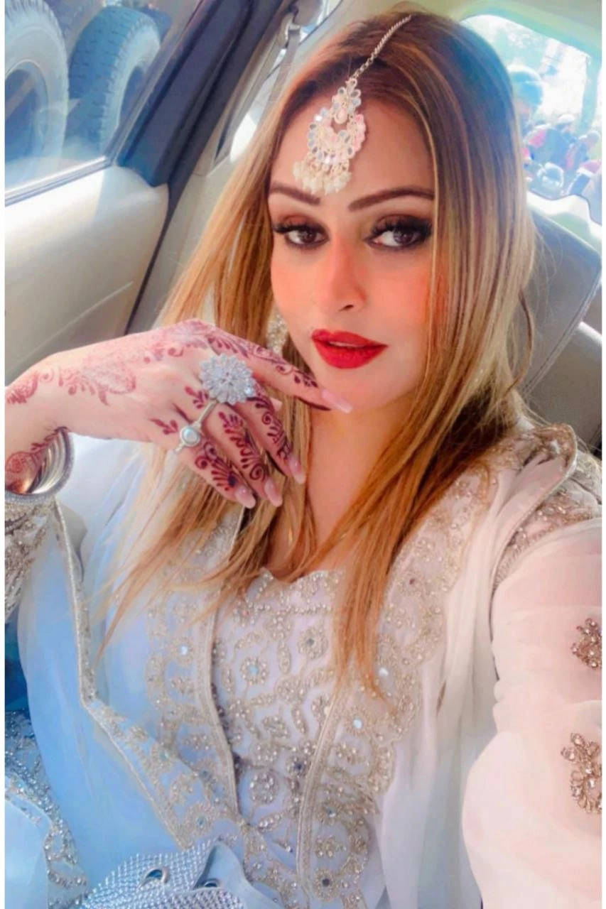Sabby – Indian escort in Candolim, Goa — 3 / 5