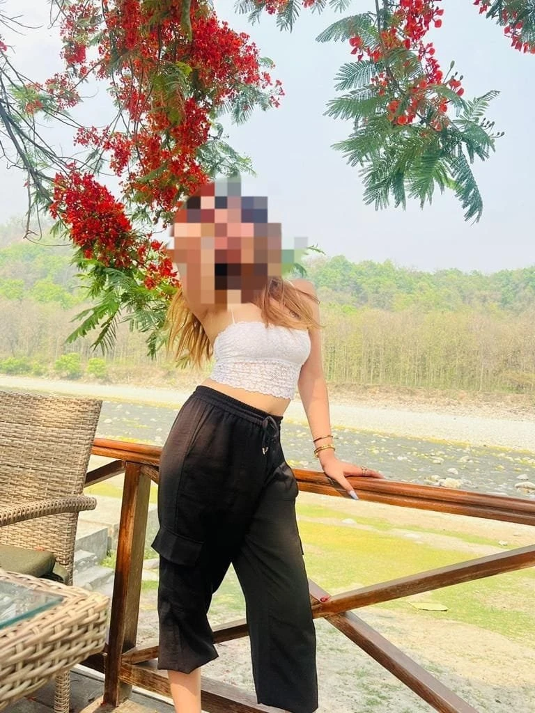 Let Me Be Yours Ishika – Indian escort in Bangalore — 3 / 12