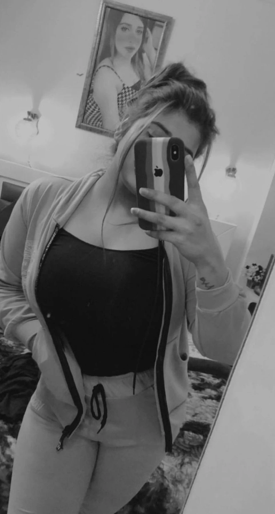 Diya – Indian escort in Bangalore — 2 / 4