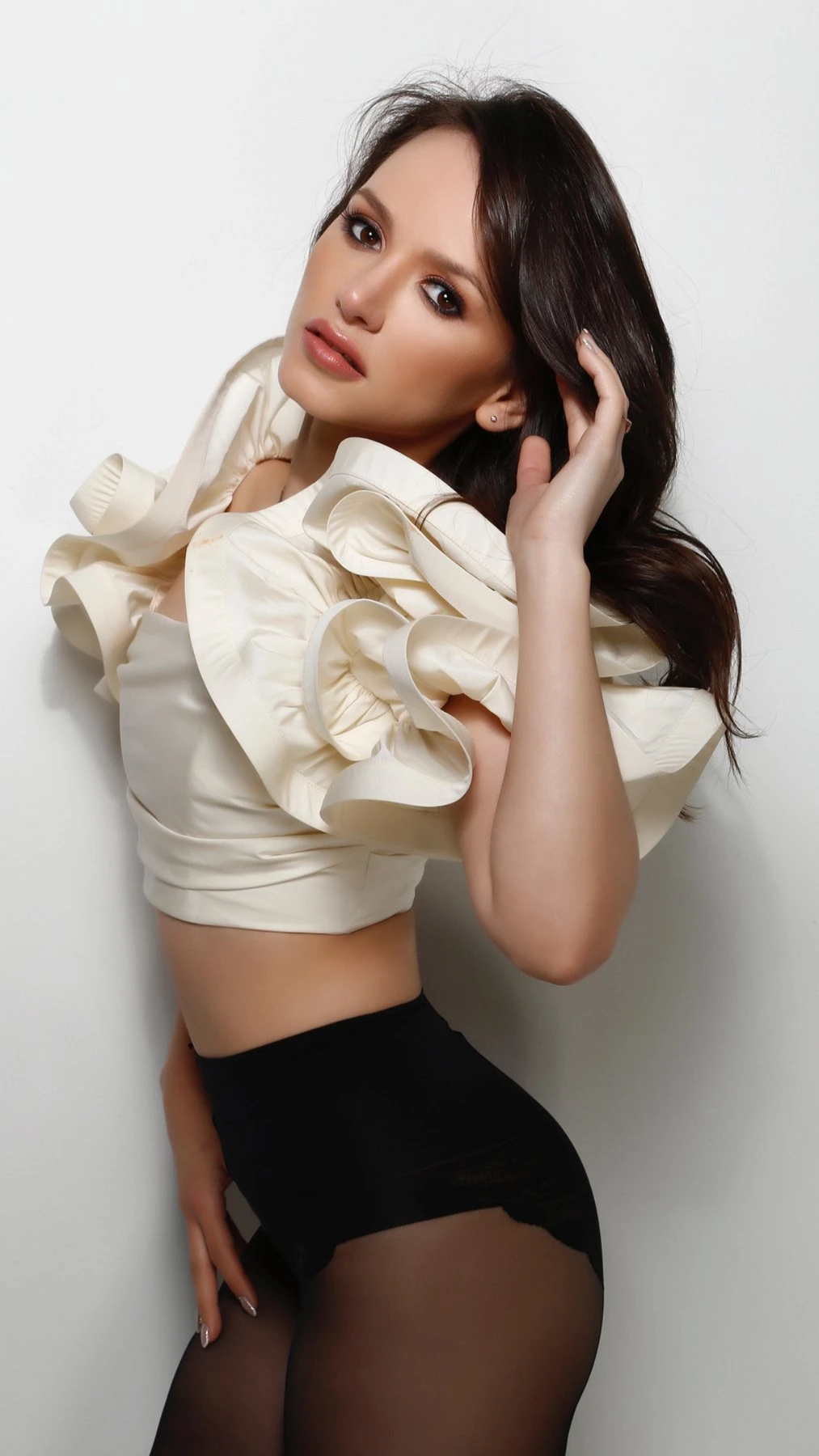 Julia – escort in Hong Kong — 2 / 13