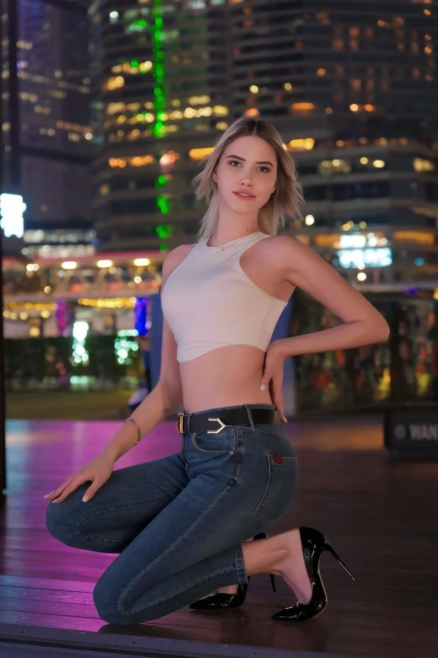Vlada – Russian escort in Hong Kong — 10 / 11