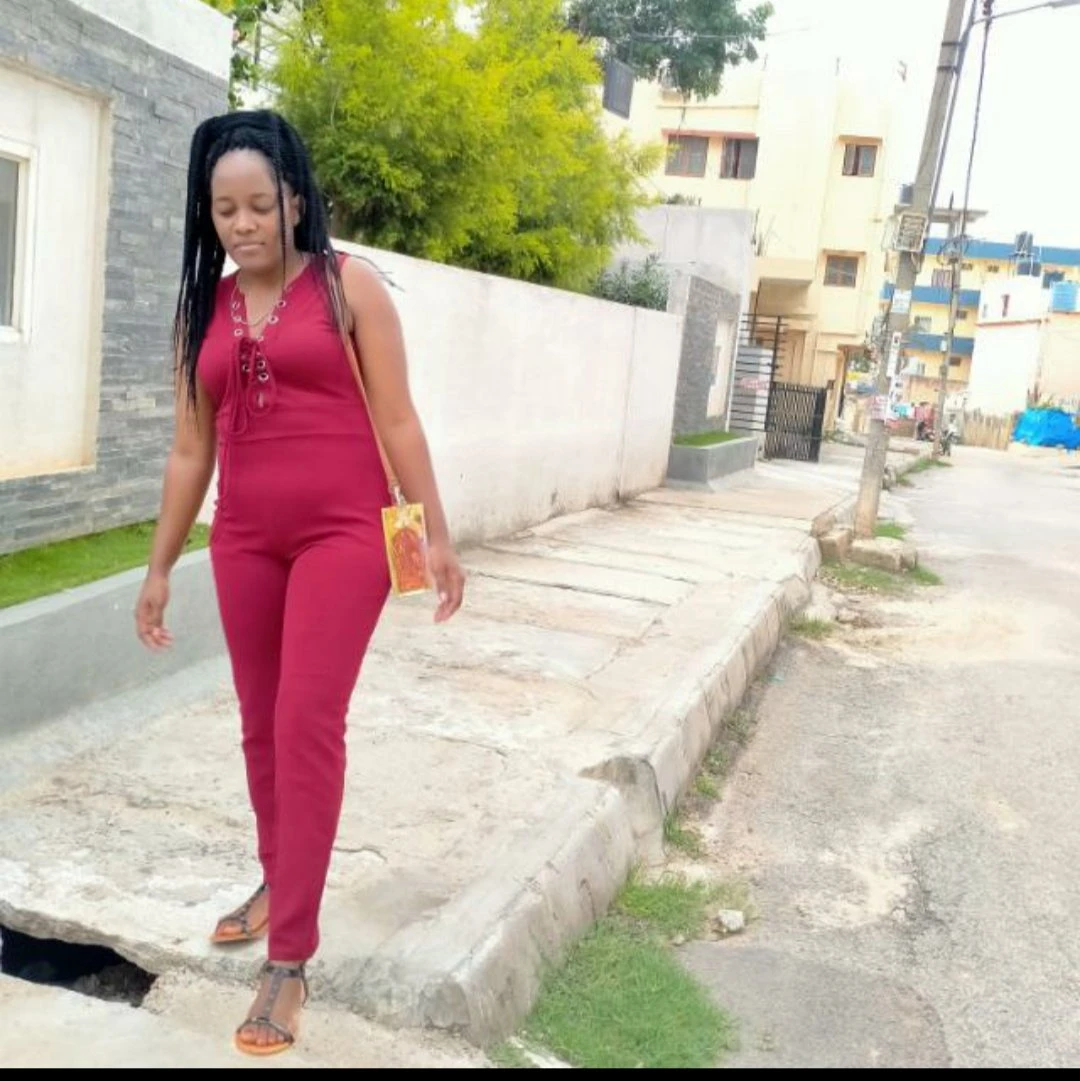 Jessy – South African escort in Bangalore — 3 / 6