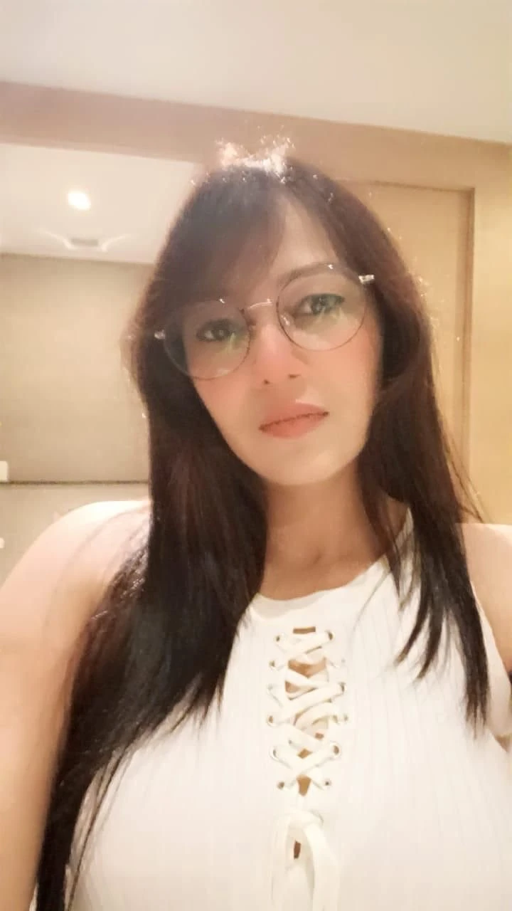 72069m08005 I Am Ananya Escort Services – Indian escort in Chandigarh — 4 / 8