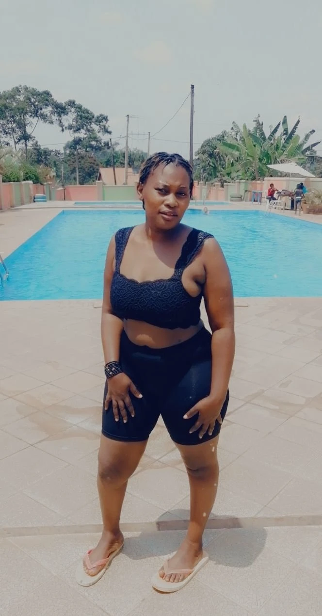 Trisha – Angolan escort in Bangalore — 5 / 7
