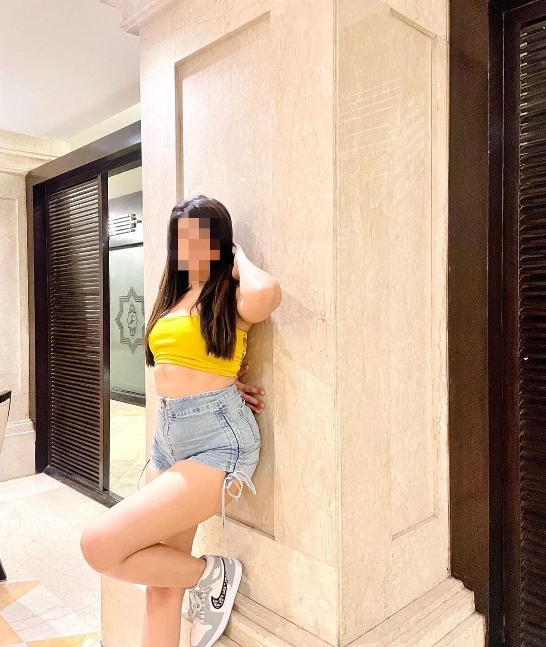 Nidhi live nude video show – Indian escort in Chennai — 6 / 8