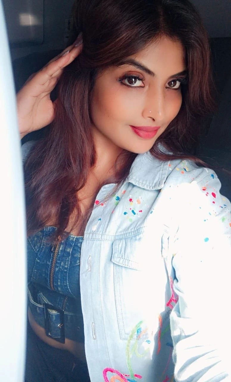 Real Meet Direct Payment Only – Russian escort in Chennai — 2 / 3