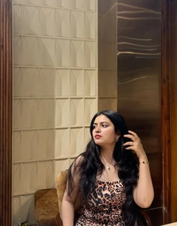 Geetanjali – escort in Ahmedabad — 2 / 3