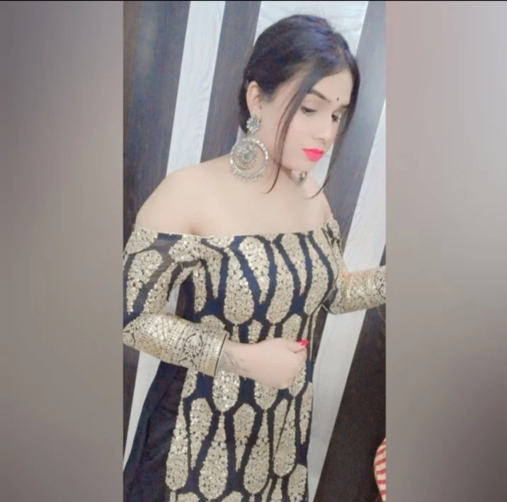 Ritika – escort in Ahmedabad — 3 / 5