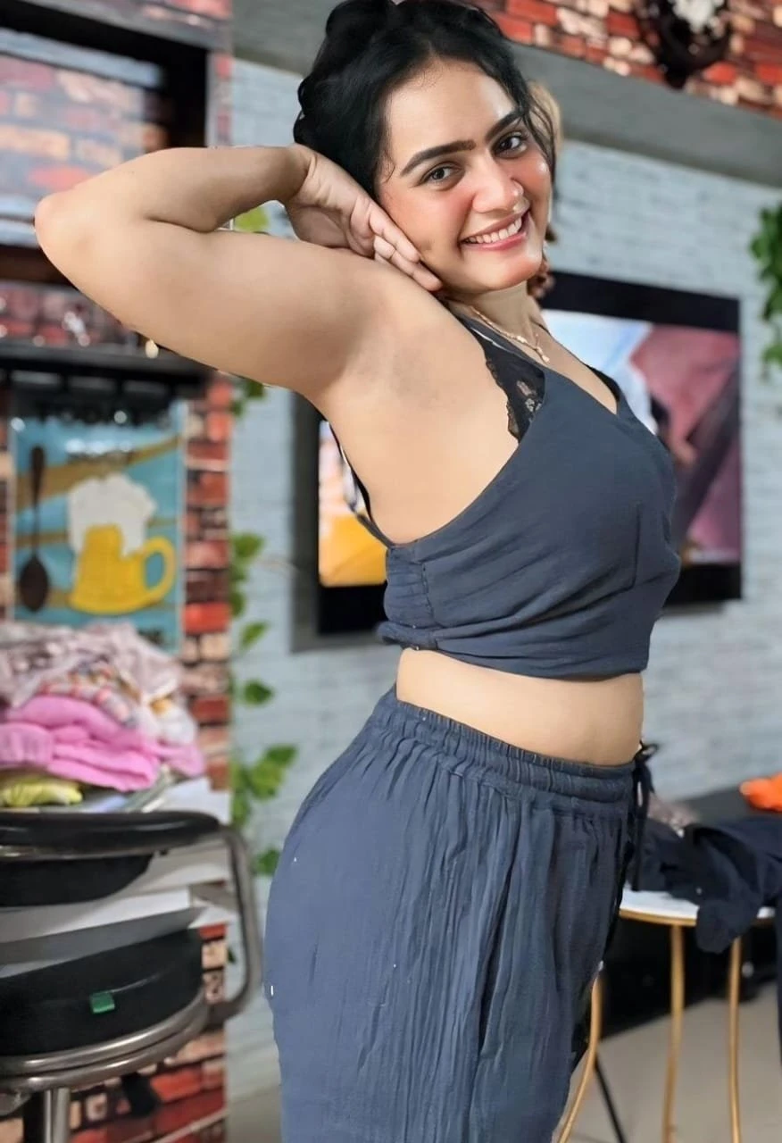Amisha – Indian escort in Bangalore, Escort, Banga