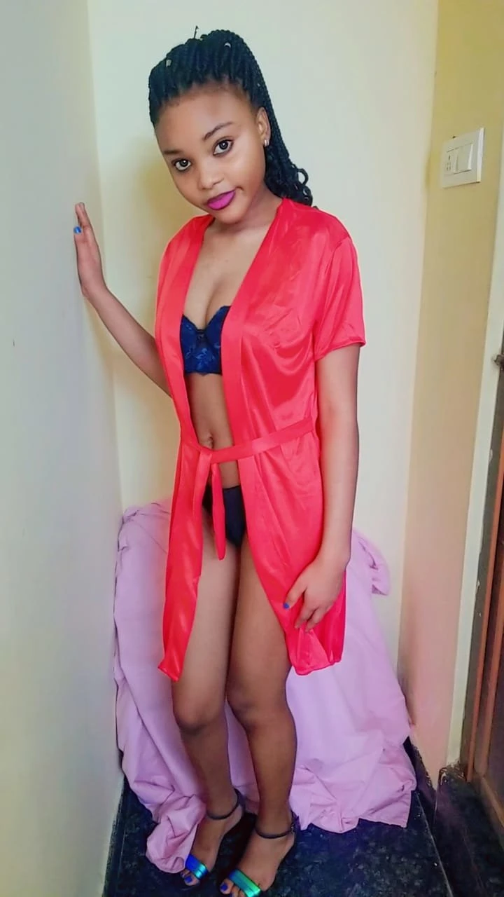 Jessy – South African escort in Bangalore — 4 / 5