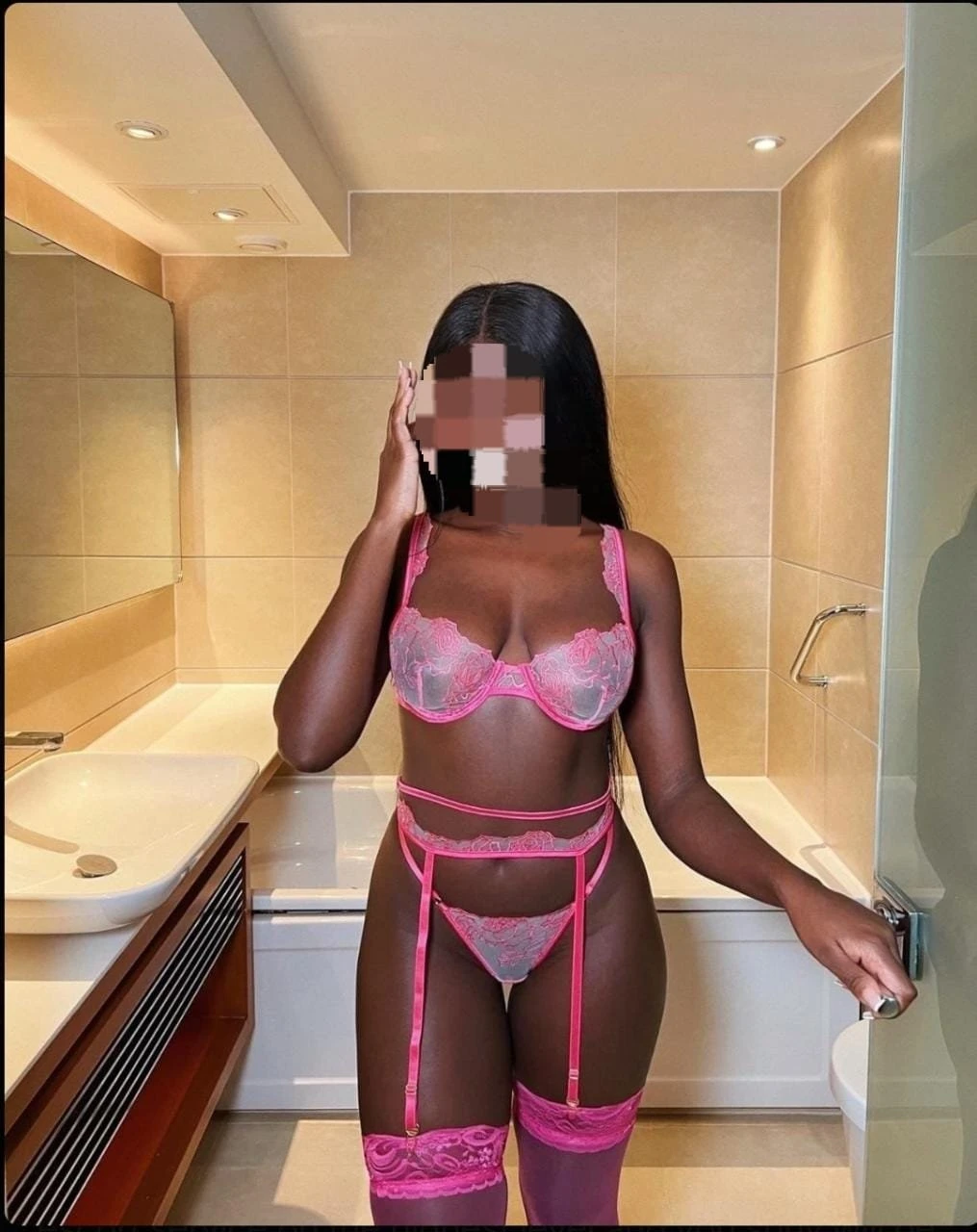 Lucky Baby – escort in Bangalore — 3 / 5