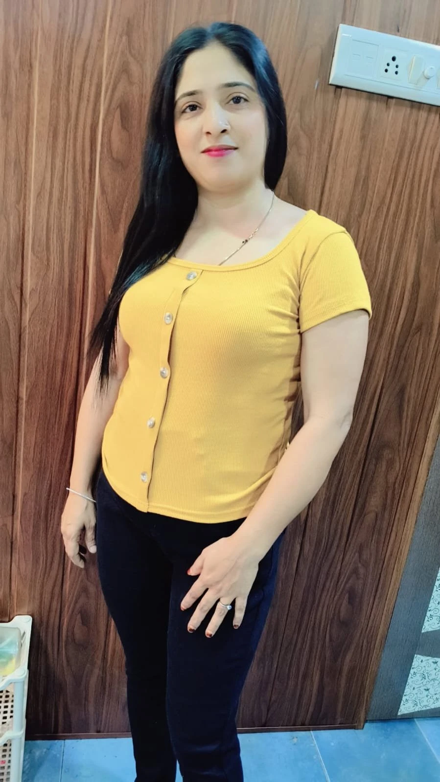 Neha – Indian escort in Bangalore — 9 / 12