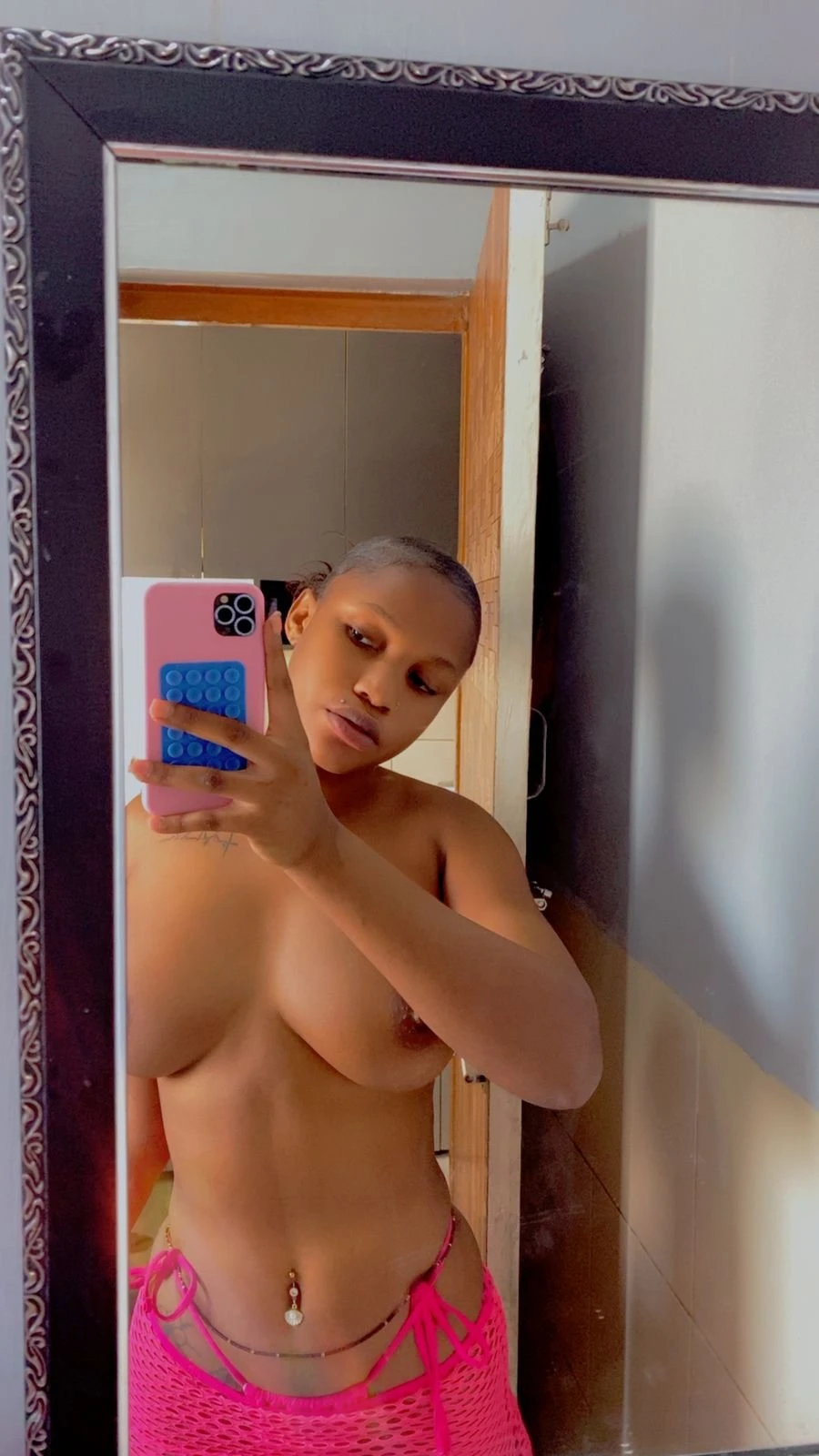 Katrina thirsty for wild fuck – Tanzanian escort in Gurgaon — 4 / 6
