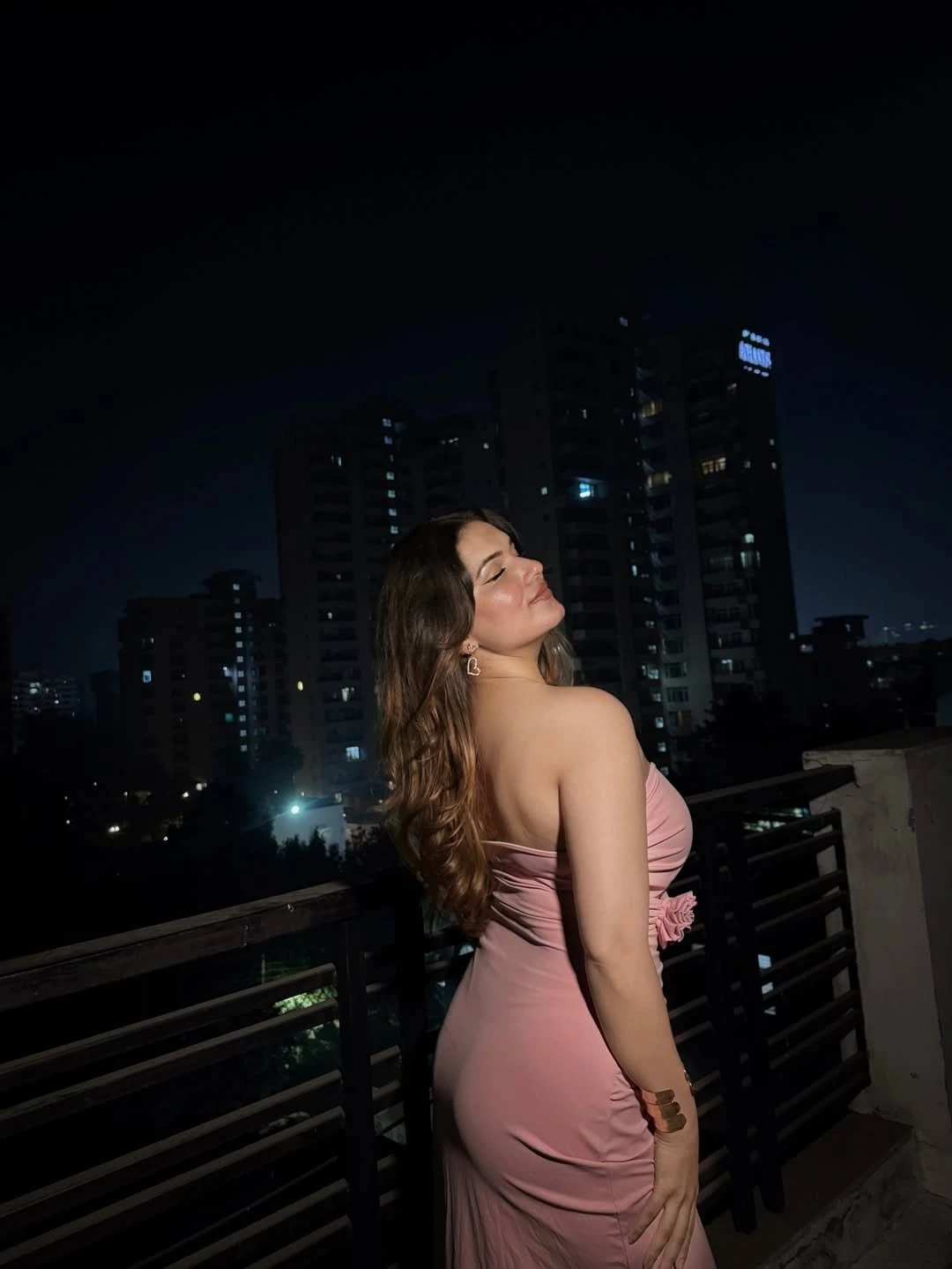 Neha – Indian escort in Chandigarh — 4 / 5