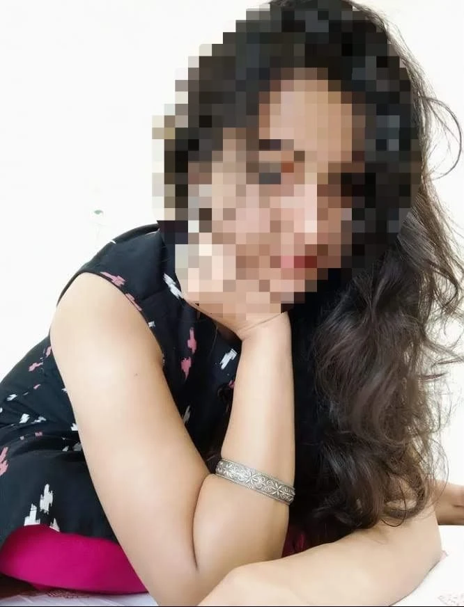 Riya cam show – Indian escort in Gurgaon — 2 / 4