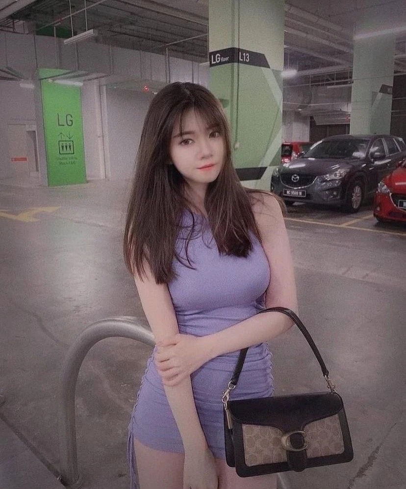 Jasmine – Chinese escort in Hong Kong — 4 / 5
