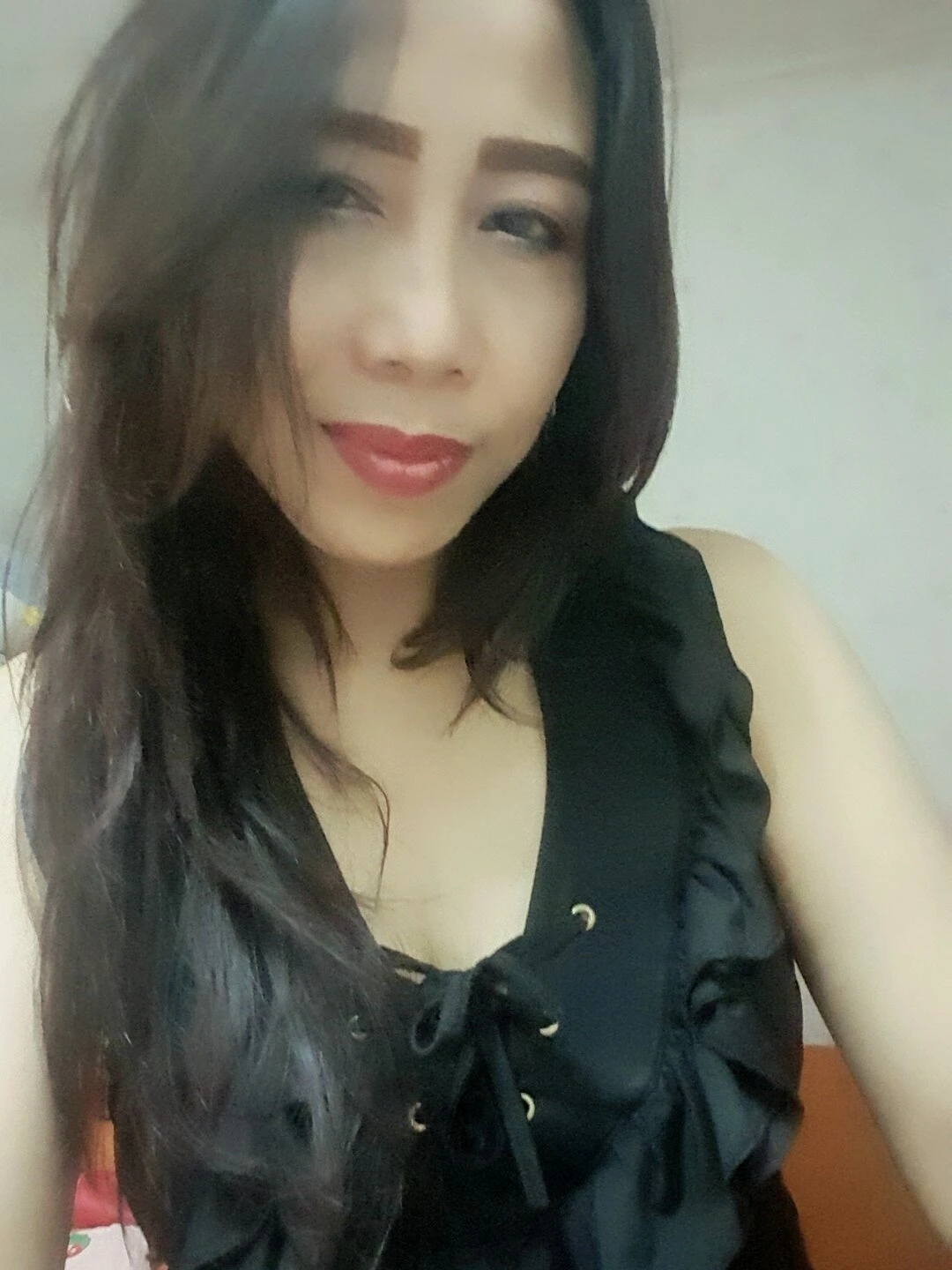 Luciana – Indonesian escort in Hong Kong — 4 / 5