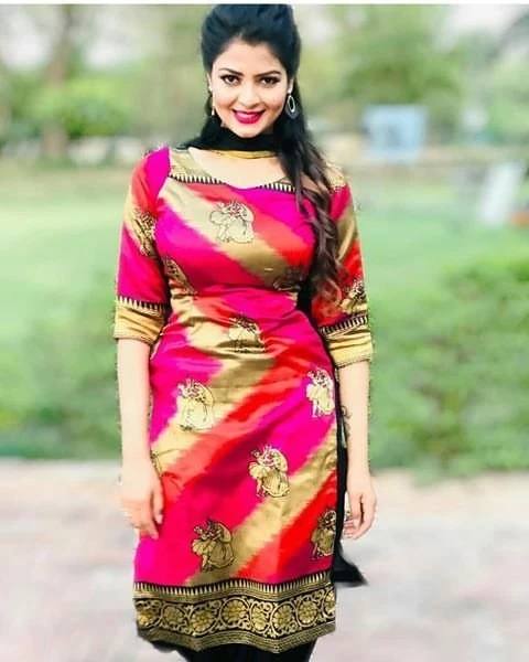 PRIYA 𝟵𝟴𝟏𝟰𝟳𝟰𝟳𝟔𝟲𝟳 CASH PAY S – Indian escort in Amritsar — 4 / 8