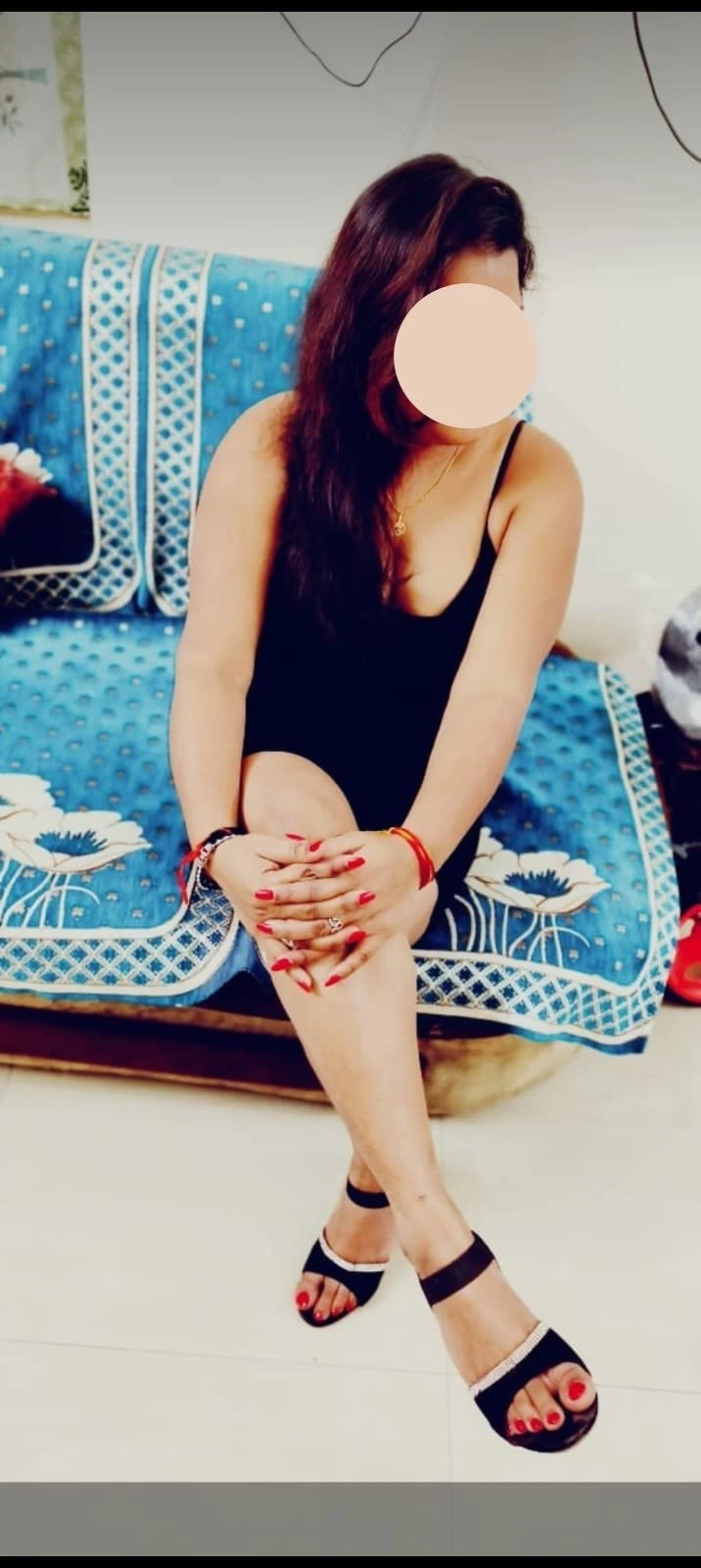 Siya independent Gujarati housewife GF – Indian escort in Ahmedabad — 4 / 8